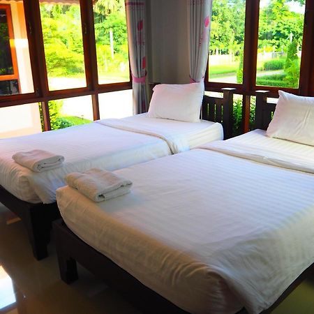 Bansuansiriwat Otel Ban Tak Dış mekan fotoğraf